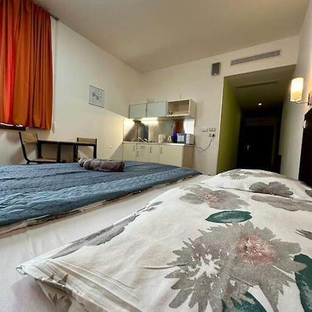 Apartman Priamo Na Hlavnej Ulici Kosice Luaran gambar