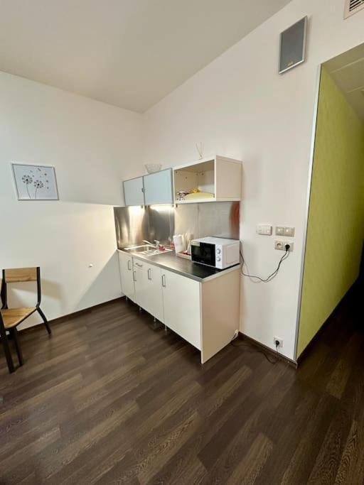 Apartman Priamo Na Hlavnej Ulici Kosice Luaran gambar